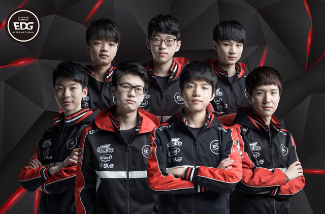 场的建设中 场的建设中