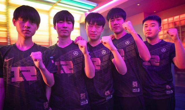 浮出水面 浮出水面