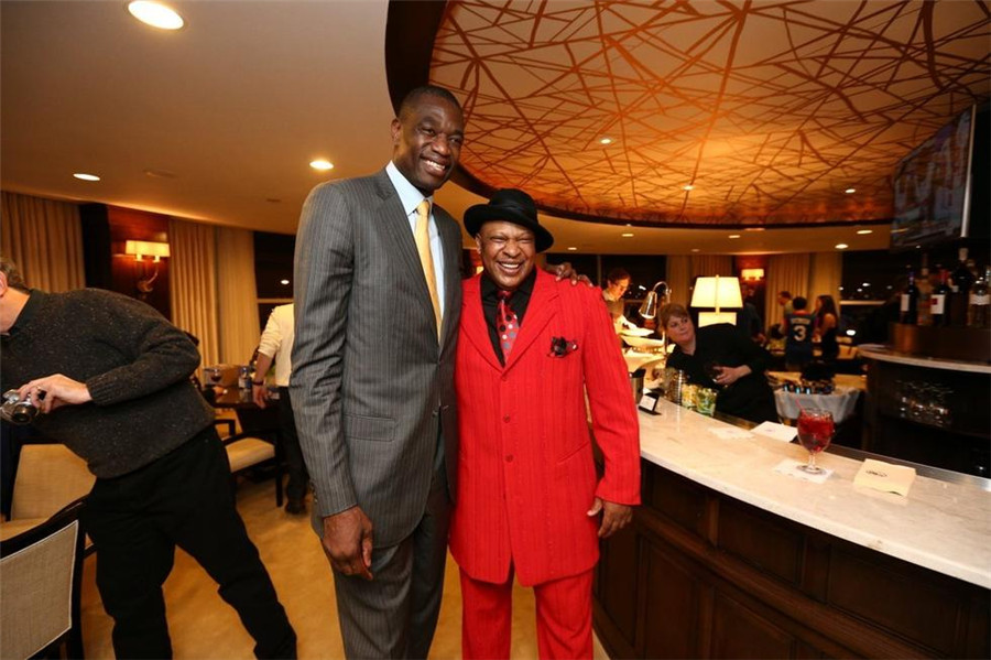 了积极而明 了积极而明